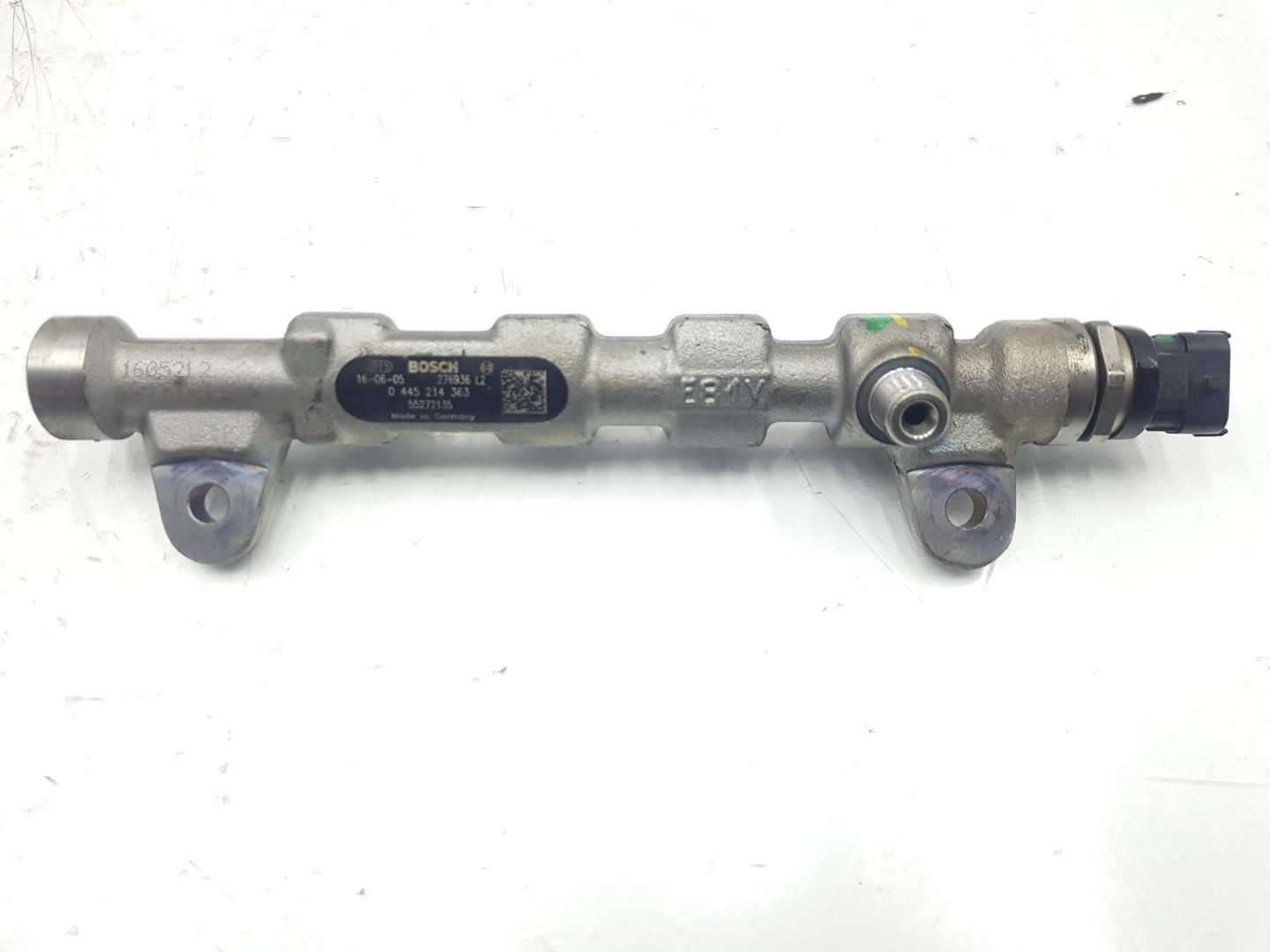 SUZUKI Swift 4 generation (2010-2016) Fuel Rail 55272135