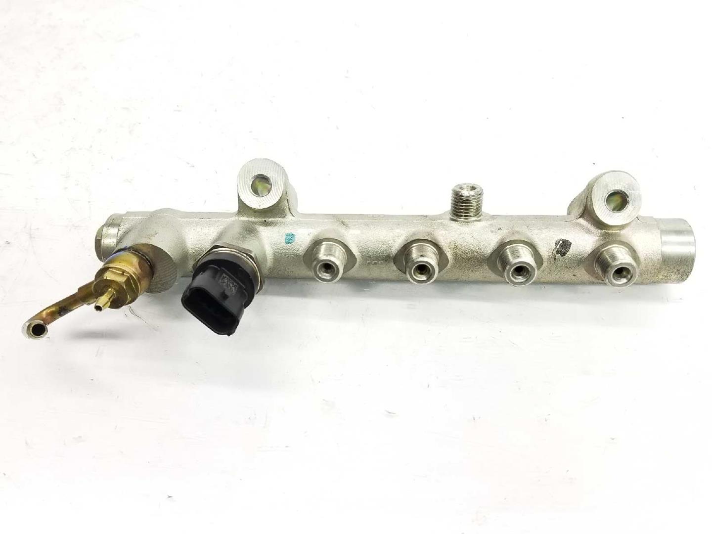 OPEL Astra J (2009-2020) Fuel Rail 97334124, 0445214094