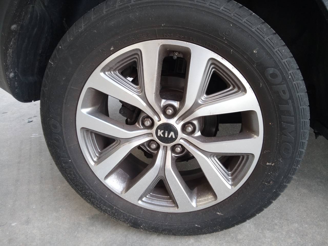 KIA Sportage 3 generation (20102015) Tire 225/60/17 21117661 Used