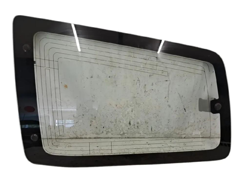 Left rear fixed glass 4M41 Mitsubishi Montero iii canvas top (v6_w, v7_w) 2000-2006