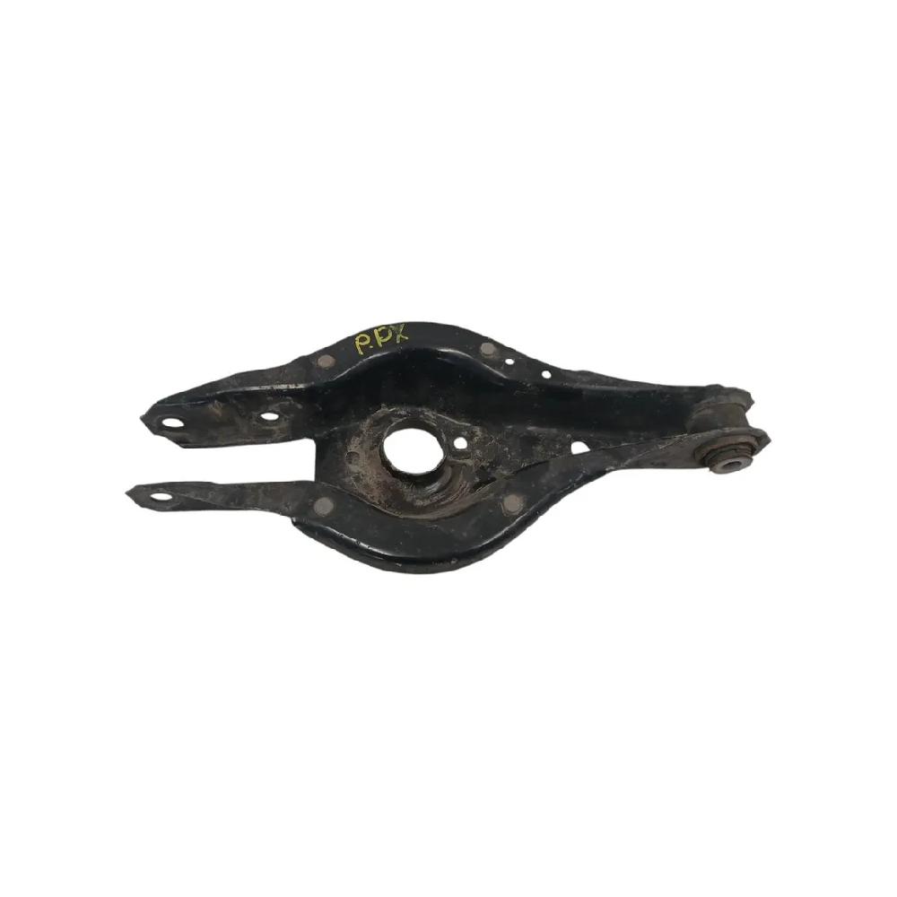 Brazo de la suspensión inferior trasero derecho N20B20B 33326867540 Bmw 2 coupé (f22, f87) 2012-2014 180000 km