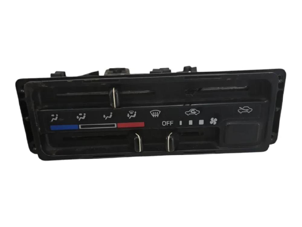 Mando del climatizador M13A 7440077A00000 Suzuki Jimny (12/99>10/05<) 2000-2005 184000 km