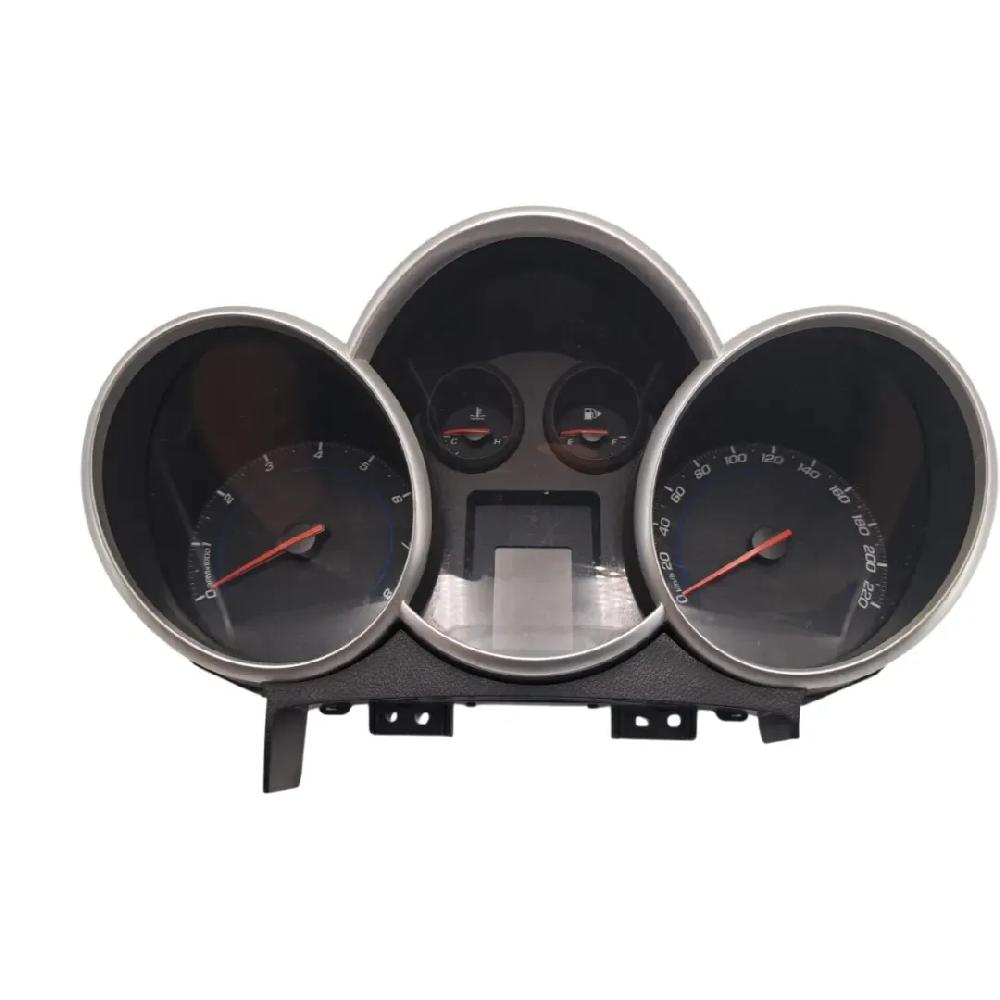 Cuadro de instrumentos F16D4 95990337 Chevrolet daewoo Cruze (j300) 2009-2013 194000 km
