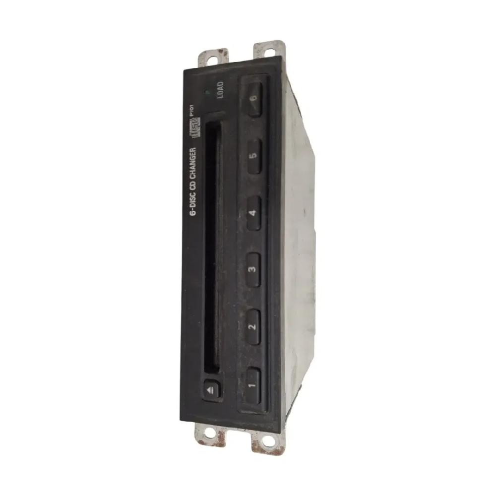 Audio system / cd radio 4M41 Mitsubishi Montero iii canvas top (v6_w, v7_w) 2000-2006