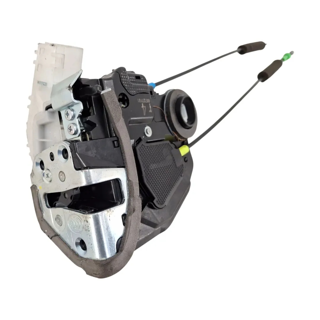 Cerradura puerta trasera derecha 8NR-FTS 69050F4020 Toyota C-hr (_x1_) 2016-0 113000 km