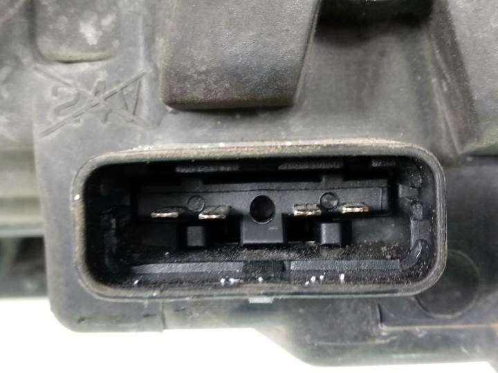 Headlamp rh F9Q750 8200002847 de Renault Laguna ii (bg0/1_) 2001-2007 120 CV con 145857 km - pieza usada