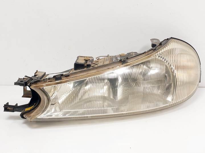 Faro izquierdo RFN 1305219078 de Ford Mondeo ii sedán (bfp) 1996-2000 90 CV con 16889 km