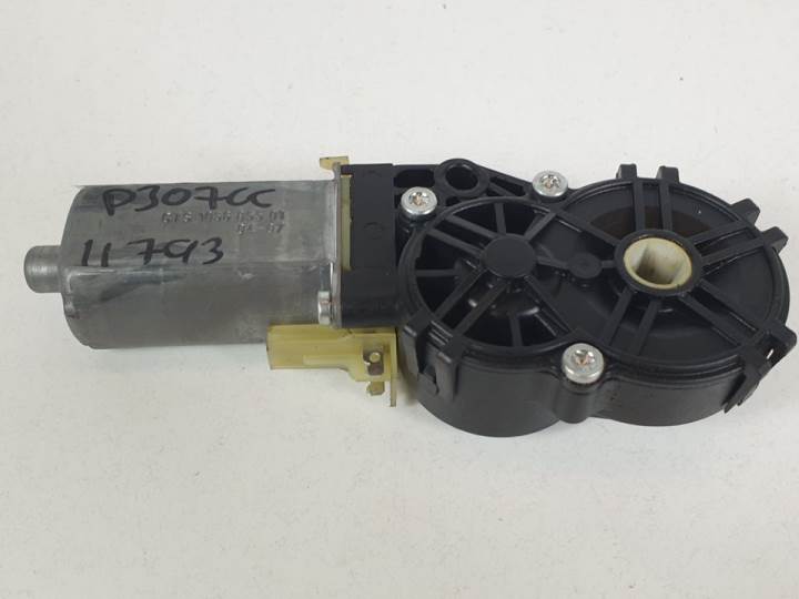 Sunroof electric motor RFN 0390203228 de Peugeot 307 cc (3b) 2005-2009 136 CV con 95651 km - pieza usada