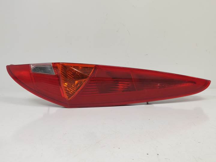 Feu arrière droit 188A4000 46794077 de Fiat Punto (188_) 1999-2010 60 CV con 146942 km