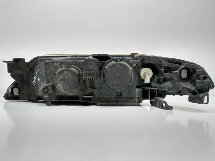 Headlamp rh F9Q750 8200002847 de Renault Laguna ii (bg0/1_) 2001-2007 120 CV con 145857 km - pieza usada