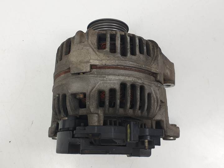 Alternador Z12XE 24437120 de Opel Corsa c (x01) 2003-2009 75 CV con 1 km - pieza usada