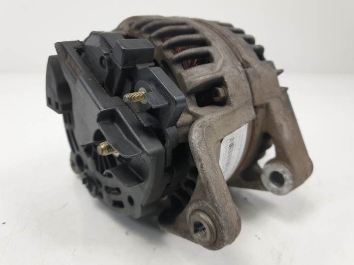 Alternador Z12XE 24437120 de Opel Corsa c (x01) 2003-2009 75 CV con 1 km - pieza usada