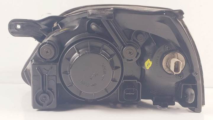 Faro derecho A3D 92102FD0 de Kia Rio i fastback (dc) 2000-2005 - pieza usada