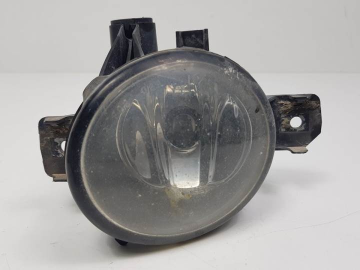 Faro antiniebla izquierdo 204D4 692465504 de Bmw Serie 1 berlina (e81/e87) 2004-2012 163 CV con 319993 km