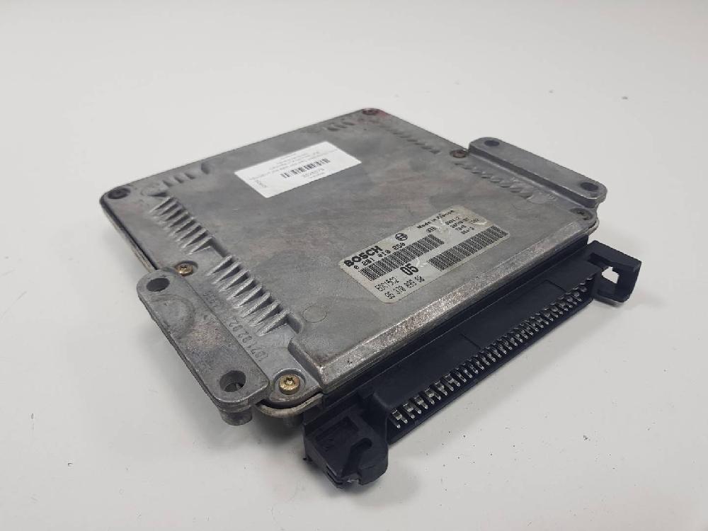 Motorsteuergerät 0281010250 de Peugeot 206 hatchback (2a/c) 1998-2010 - pieza usada