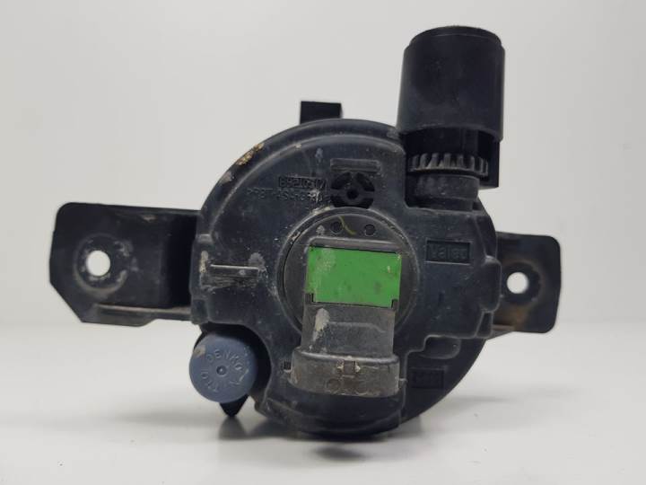 Faro antiniebla izquierdo 204D4 692465504 de Bmw Serie 1 berlina (e81/e87) 2004-2012 163 CV con 319993 km - pieza usada