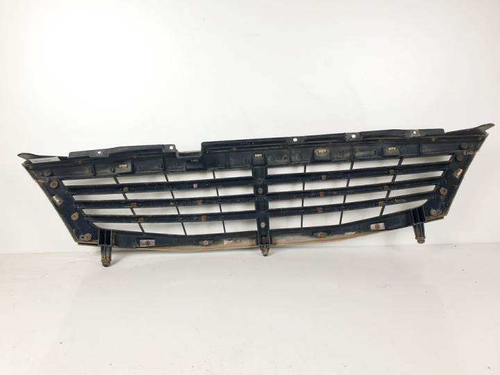Rejilla delantera 662925 7946008000 de Ssangyong Rexton w / rexton 2012-0 120 CV con 1 km - pieza usada