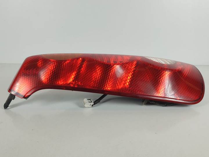 Piloto trasero izquierdo HR16DE 22016752 de Nissan Note (e11, ne11) 2006-2012 110 CV con 1 km - pieza usada