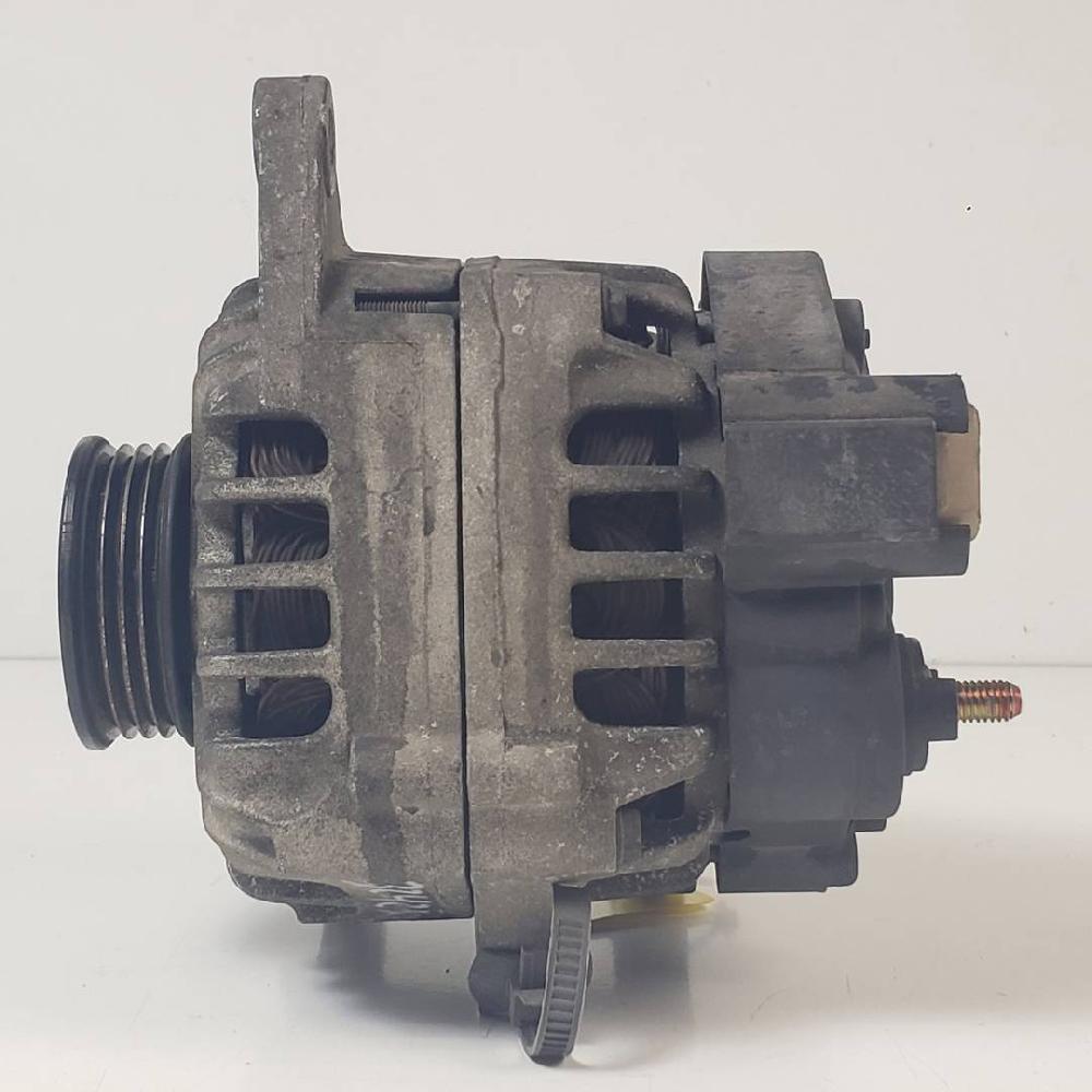 Generator 3730022650 de Hyundai Getz (tb) 2002-2005 - pieza usada