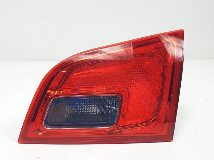 Piloto trasero derecho interior A14NET 13282247 de Opel Astra j sedán 2012-2015 140 CV con 430018 km