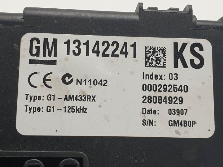 Caja de relés / fusibles 13142241 de Opel Corsa d van (s07) 2010-2014 - pieza usada