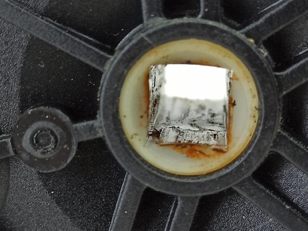 Sunroof electric motor RHR (DW10BTED4) 0390203228 de Peugeot 307 cc (3b) 2005-2009 136 CV con 222000 km - pieza usada