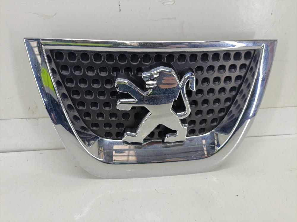 Emblem RHH (DW10CTED4) 9685973077 de Peugeot 3008 monospace (0u_) 2009-2016 163 CV con 161818 km