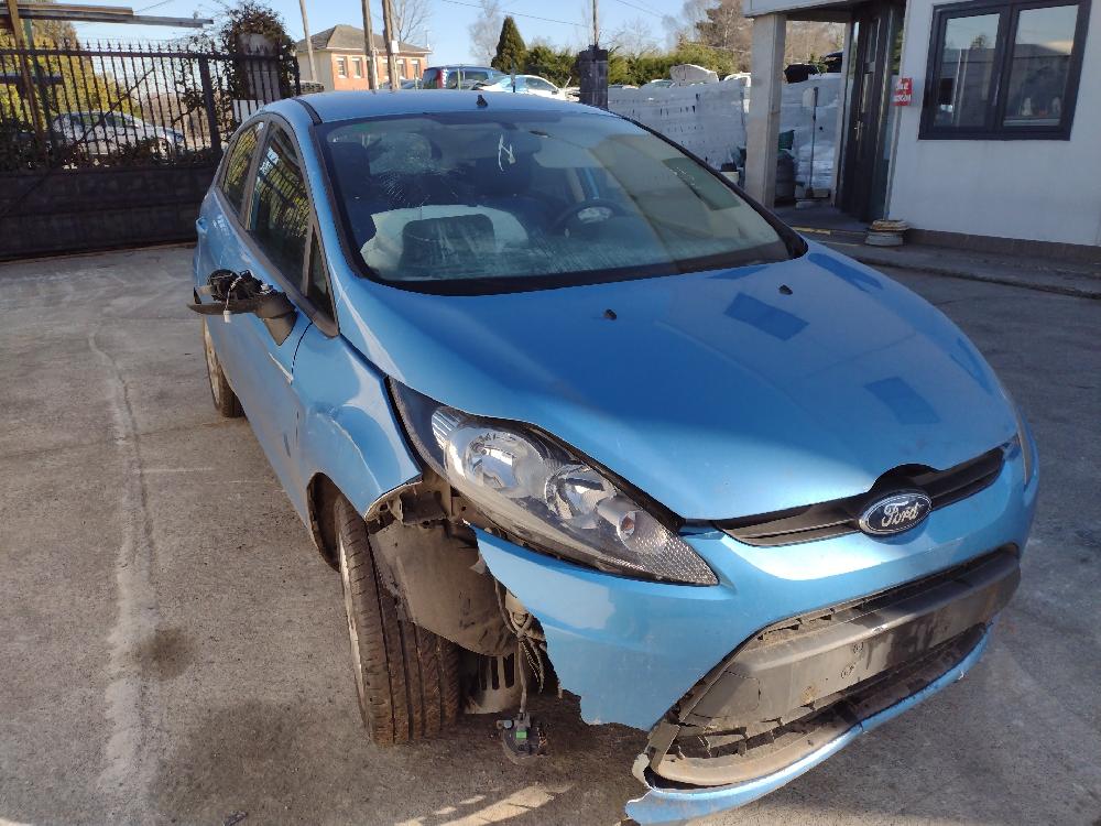 FORD Fiesta 5 generation (2001-2010) Наружная ручка передней правой двери 26022974