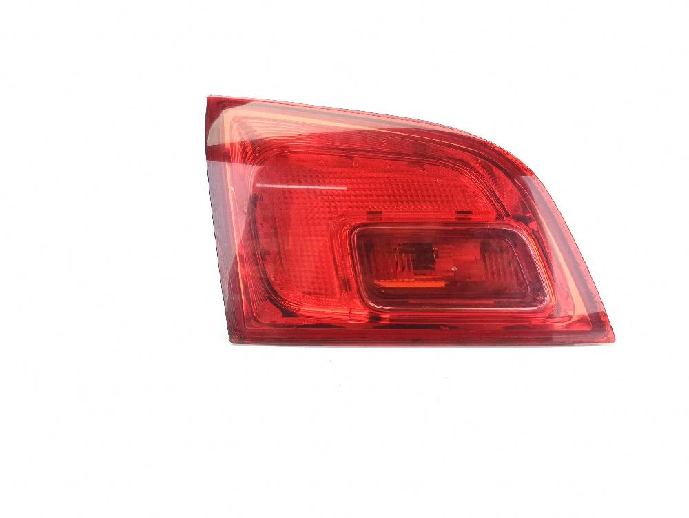 Piloto trasero izquierdo interior B 16 DTL 13282246 de Opel Astra j sports tourer (p10) 2010-2015 110 CV con 222000 km