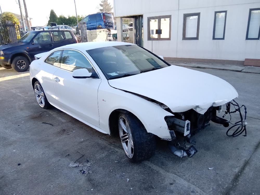 AUDI A5 Sportback 8T (2009-2011) Переднє ліве поперечне плече 8K0407156B 26025527