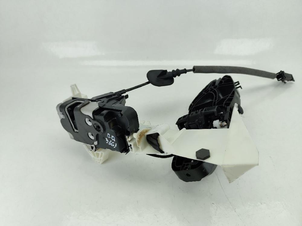 Front lock door rh B7JA,B7JB 2338022 de Ford Puma (j2k, cf7) 2019-0 125 CV con 3179 km - pieza usada