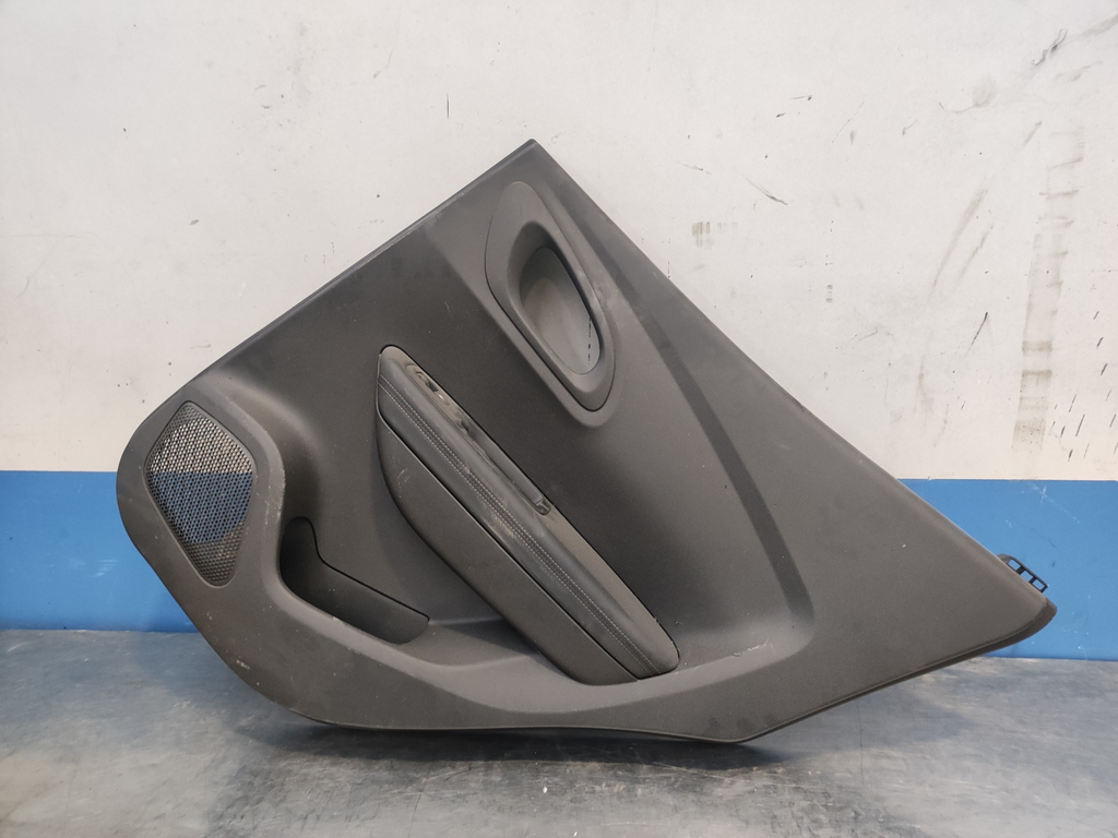Rear door trim rh 156088701 de Renault Kadjar (ha_, hl_) 2015-2022 - pieza usada