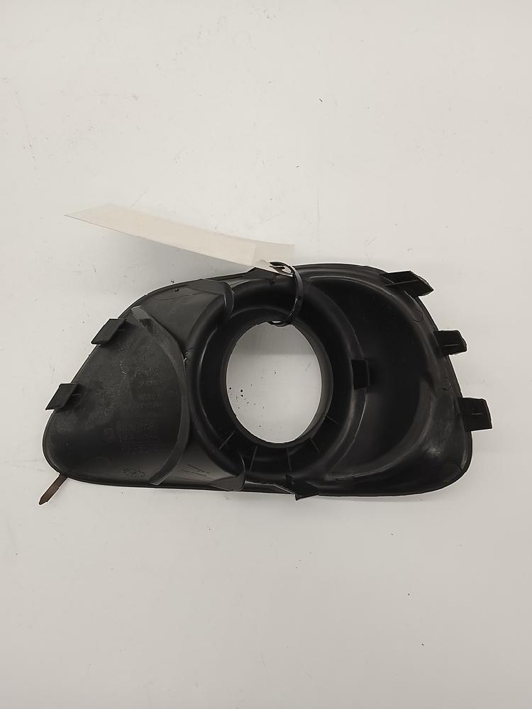 Rejilla paragolpes izquierda 11MK49-J1251-M de Jeep Compass 2010-2013 - pieza usada