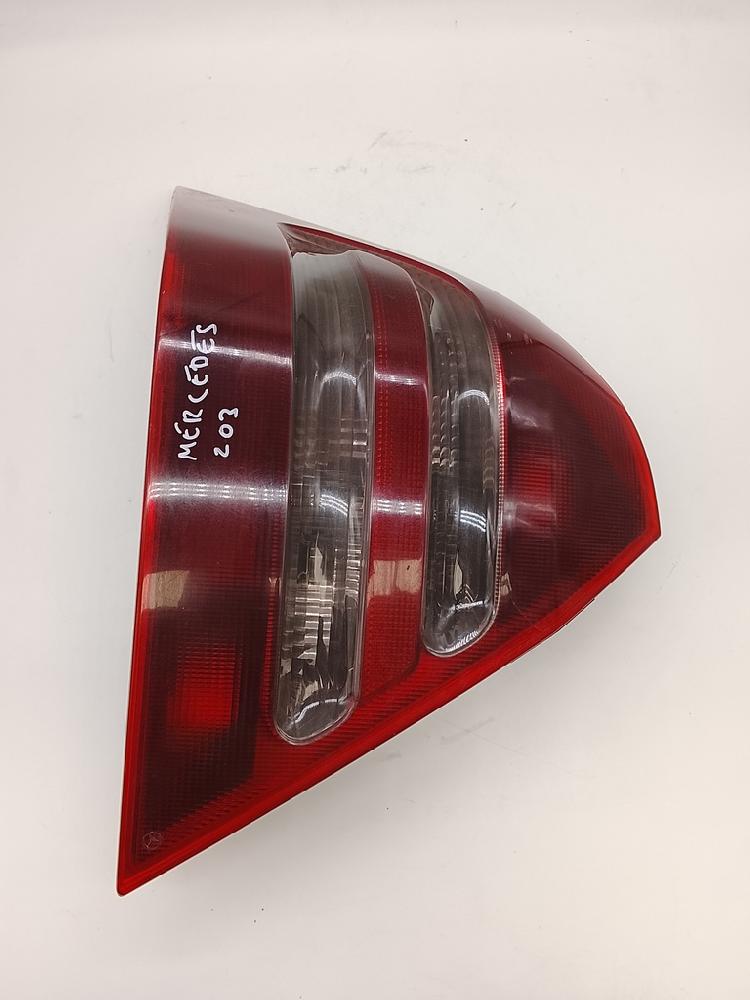 Scheinwerfer hinten links A2038200164 de Mercedes-benz Clase c t-model (s203) 2001-2007 - pieza usada
