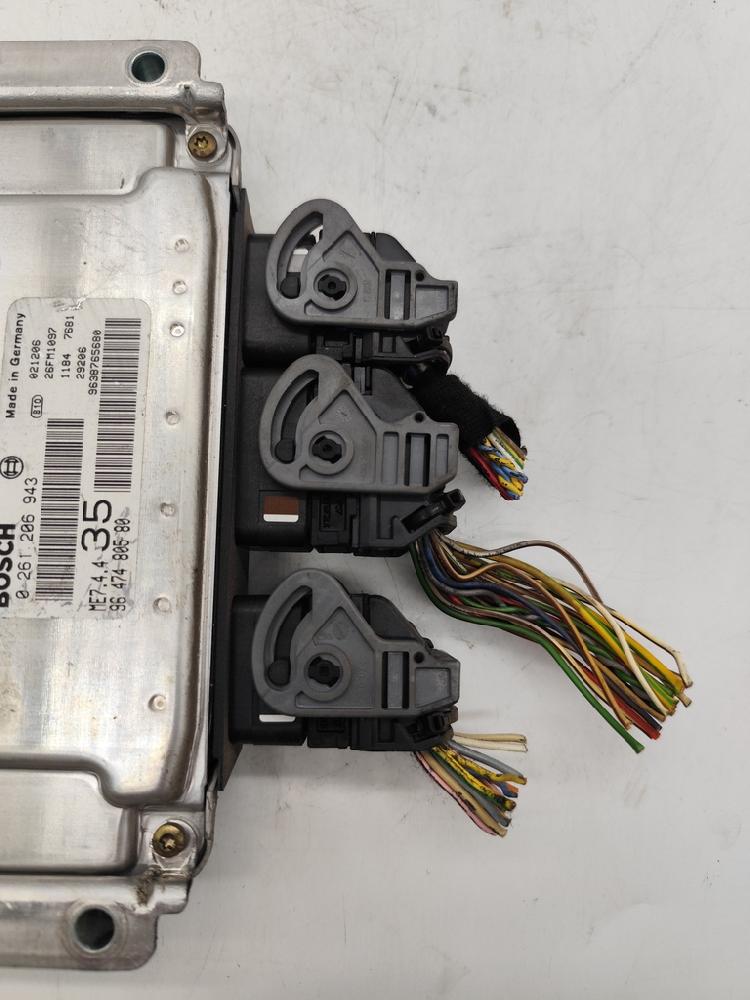 Centralina do motor 0261206943 de Peugeot 307 cc (3b) 2005-2009 109 CV - pieza usada