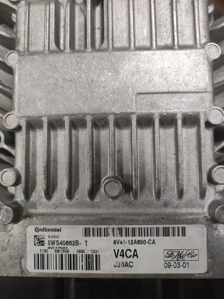 Centralita motor uce 5WS40862BT de Ford Kuga 2008-2013 - pieza usada
