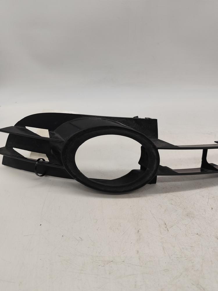 Rejilla paragolpes izquierda 4F0807681 de Audi A6 c6 avant (4f5) 2005-2008 - pieza usada