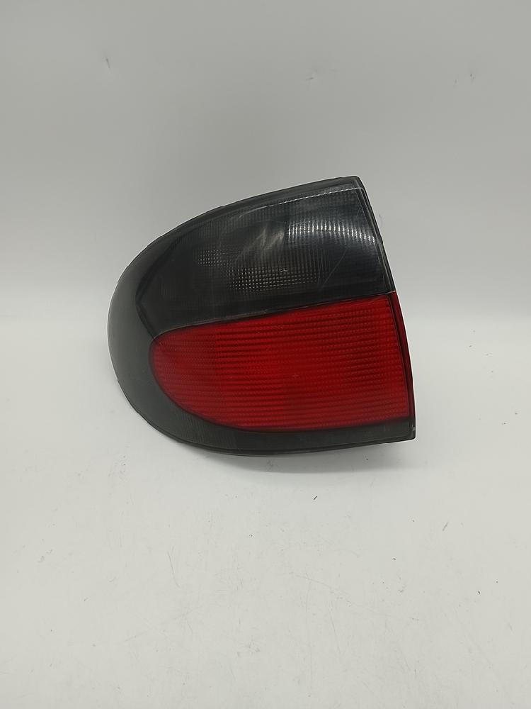 Fanale posteriore sinistro 7700838530 de Renault Megane i classic (la0/1_) 1997-2001 64 CV