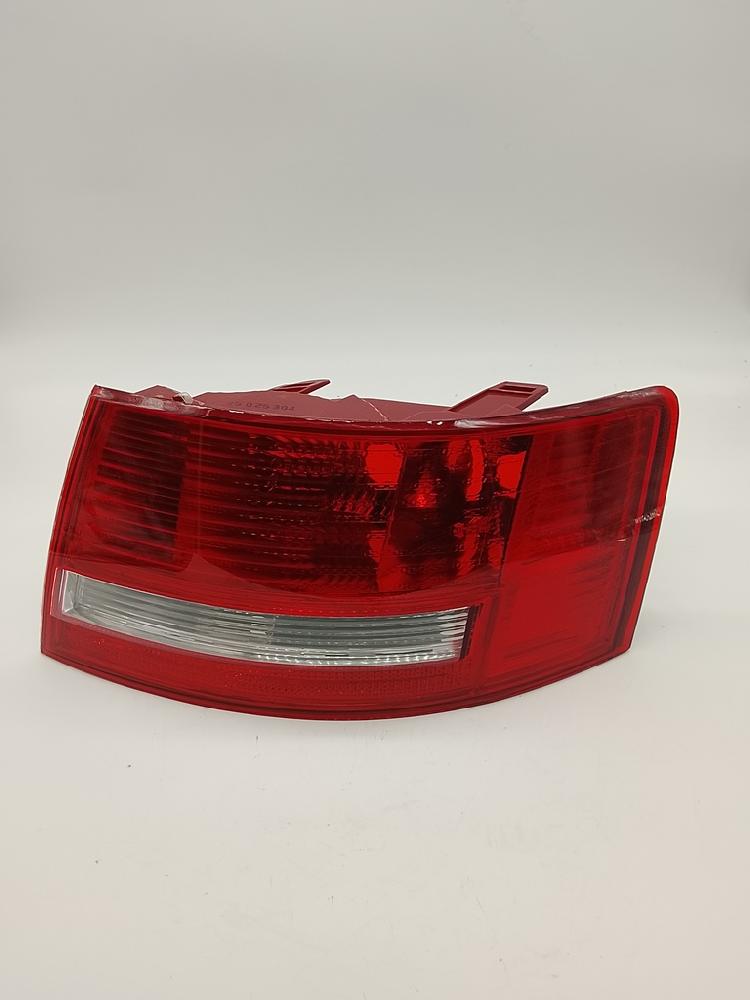 Piloto trasero derecho 446-1902R-UE de Audi A6 c6 avant (4f5) 2005-2008 - pieza usada