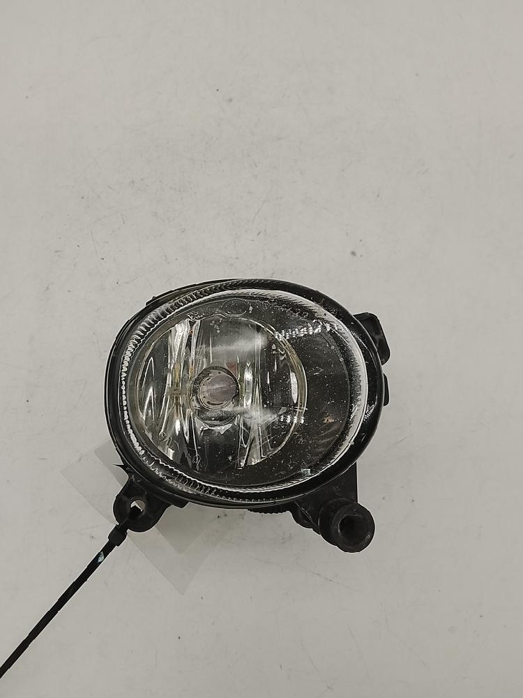 Faro antiniebla derecho 8T0941700 de Audi A5 2007-2011 - pieza usada