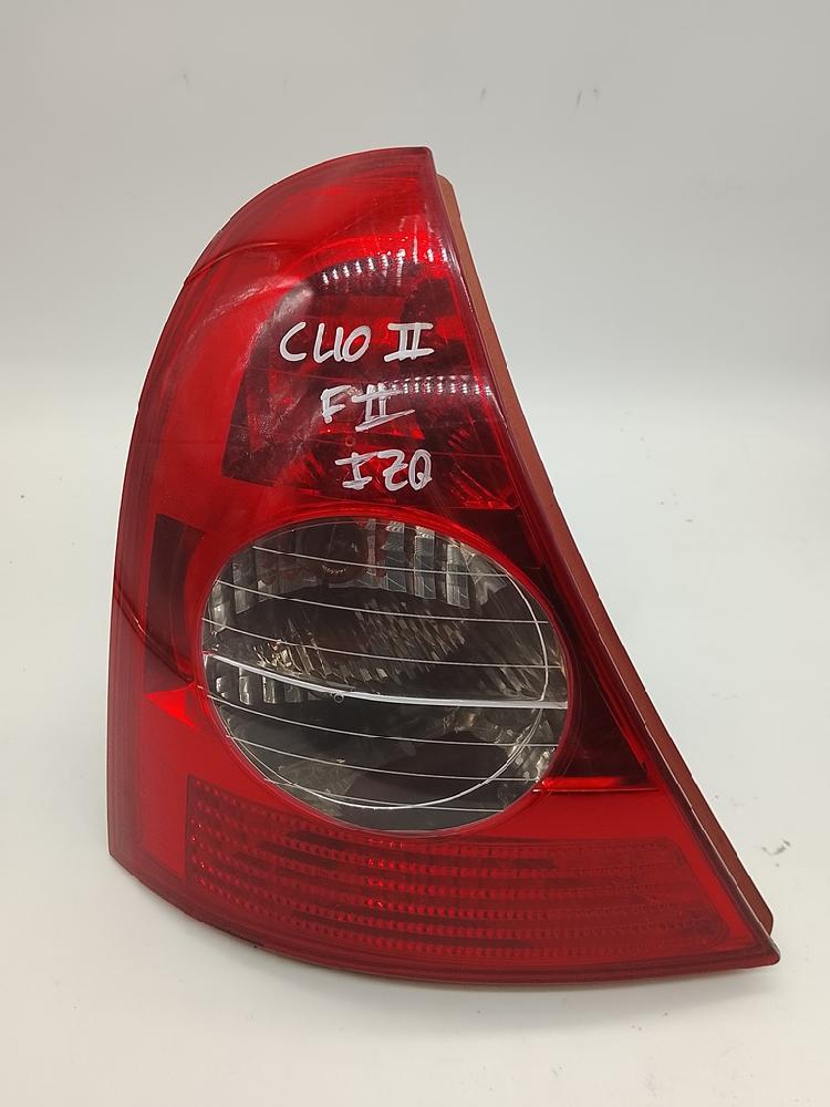 Pisca tras esquerdo 8200071413 de Renault Clio ii (bb_, cb_) 2004-2003