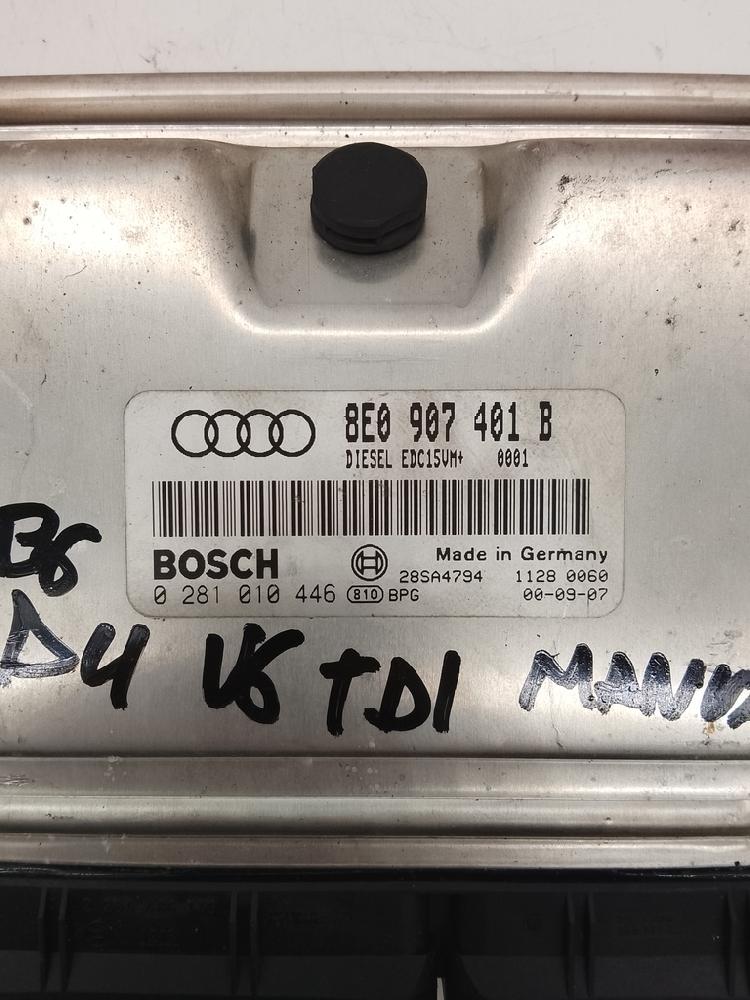 Switchboard engine uce 0281010446 de Audi A4 b6 (8e2) 2000-2004 - pieza usada