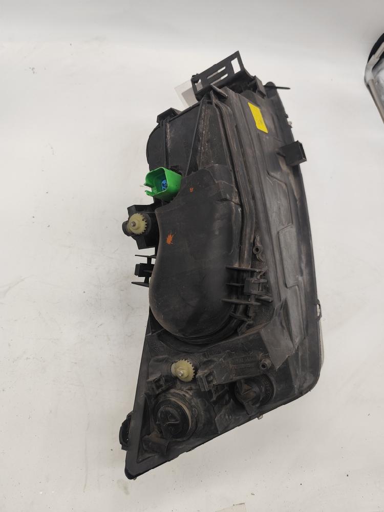 Faro izquierdo 1144909 de Ford Mondeo iii turnier (bwy) 2000-2007 - pieza usada