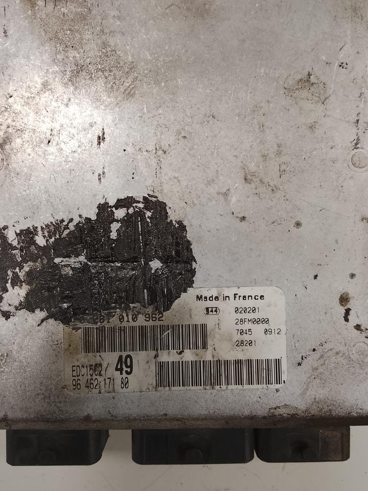 Switchboard engine uce 0281010962 de Citroen Xsara break (n2) 2001-2005 90 CV - pieza usada