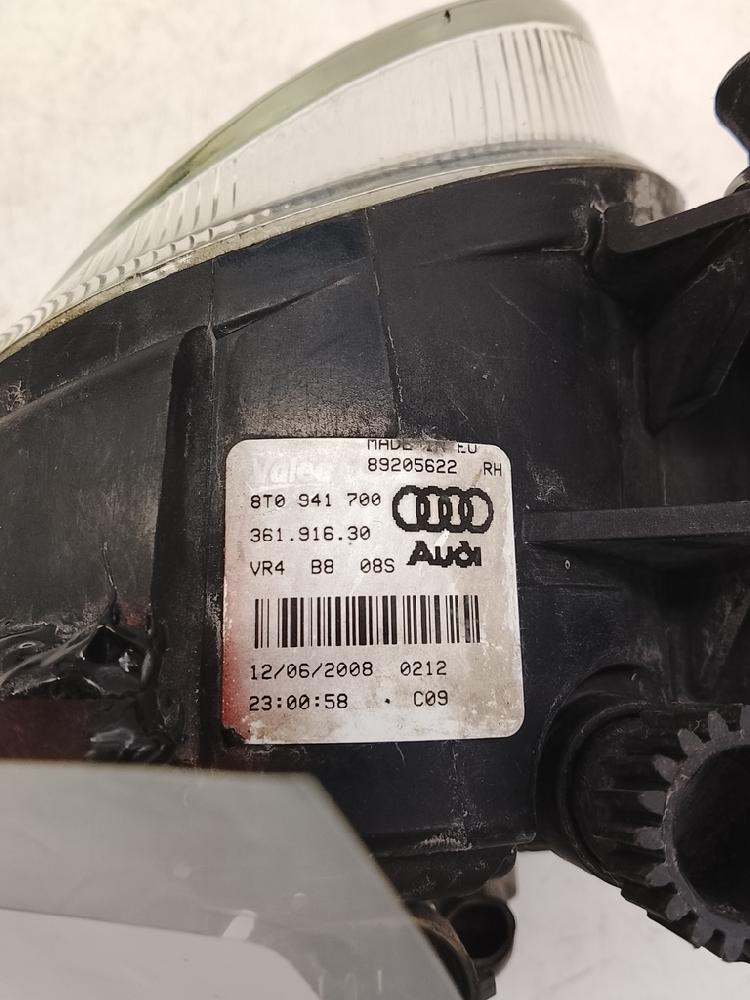 Faro antiniebla derecho 8T0941700 de Audi A5 2007-2011 - pieza usada