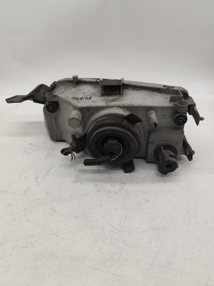 Phare droit 14259800 de Fiat Punto 1993-1999 - pieza usada