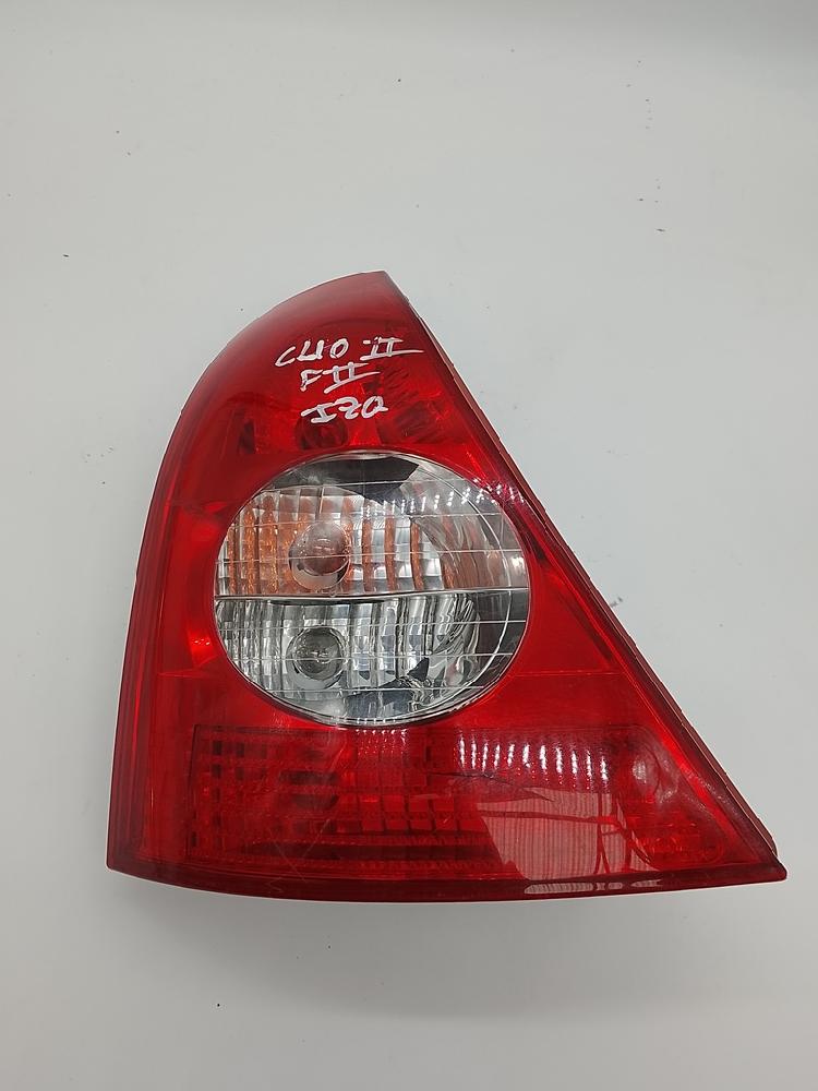 Pisca tras esquerdo 8200071413 de Renault Clio ii (bb_, cb_) 2004-2003