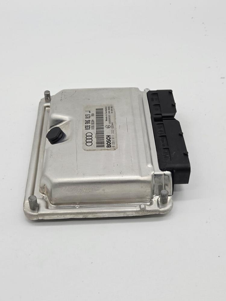 Motorsteuergerät 0281011222 de Audi A4 b7 (8ec) 2004-2008 130 CV - pieza usada