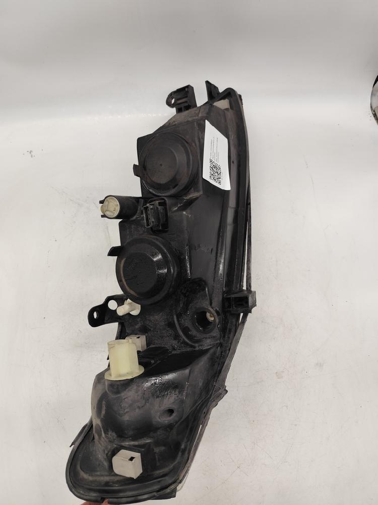 Faro izquierdo 90586844 de Opel Vectra 1995-2000 - pieza usada