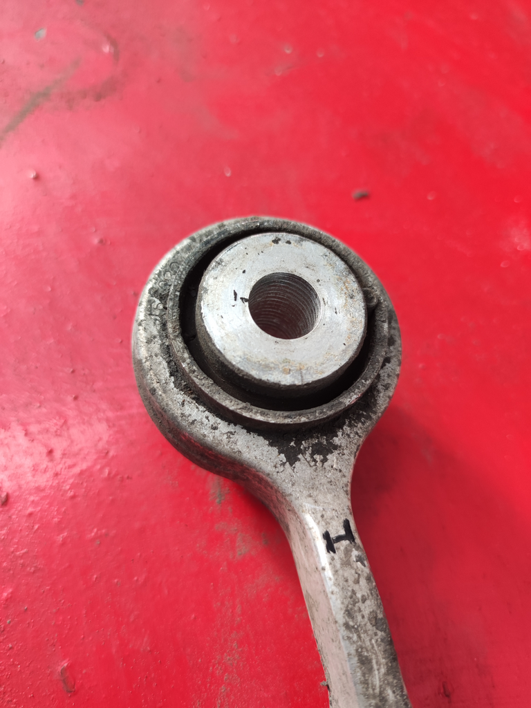 Aufhängestange 33326775683 de Bmw 5 serie 2009-2013 - pieza usada